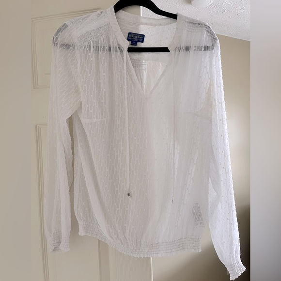 Pendleton Tops - Pendleton white long sleeve blouse size Medium
